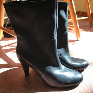 Ecco Black Leather Pawi Boots. Size 9